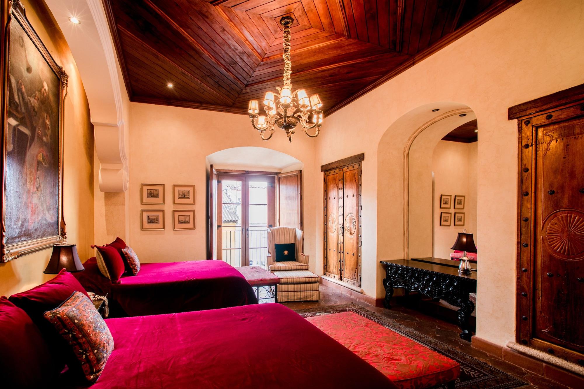 Hotel Palacio De Dona Leonor Antigua Екстериор снимка