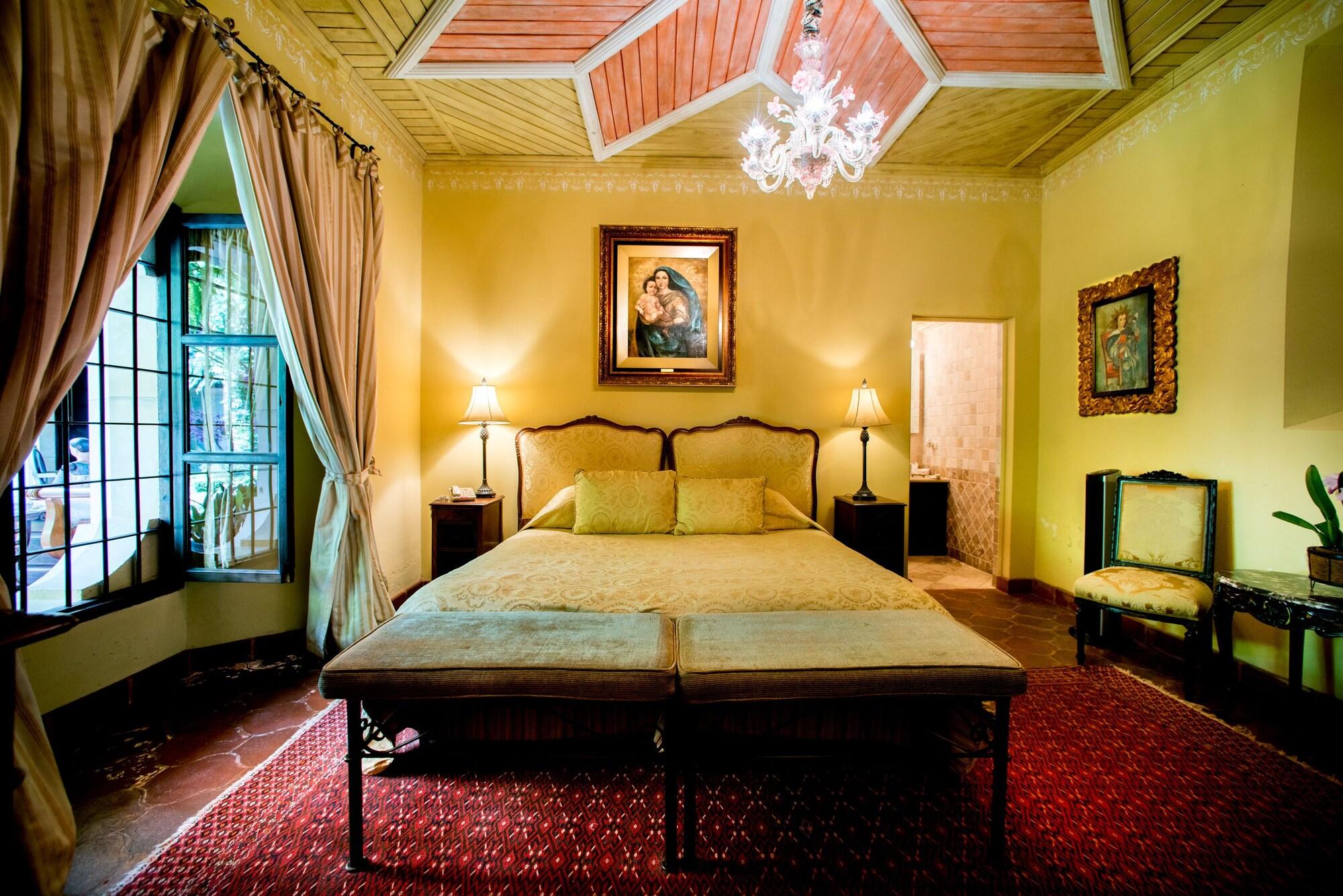 Hotel Palacio De Dona Leonor Antigua Екстериор снимка