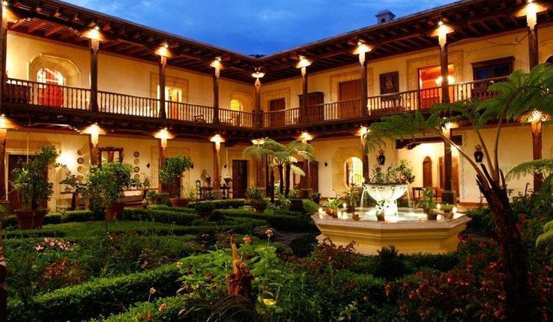 Hotel Palacio De Dona Leonor Antigua Екстериор снимка