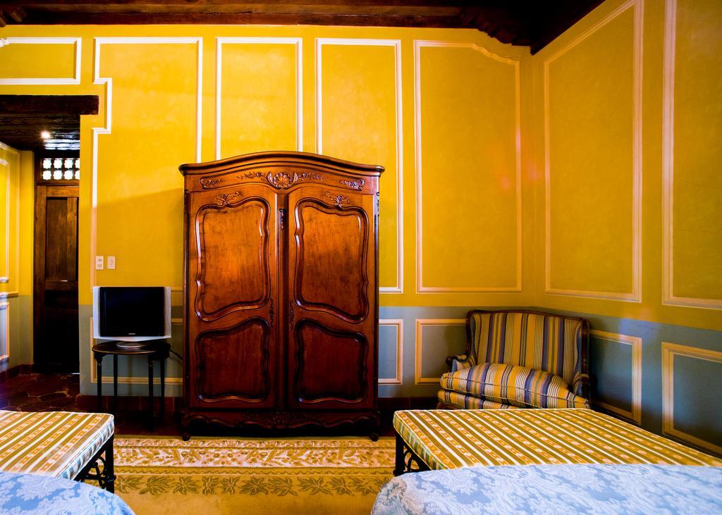 Hotel Palacio De Dona Leonor Antigua Екстериор снимка